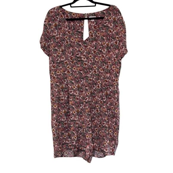 Xhiliration XXL Pink Floral V Neck Romper Keyhole Back Twist Knot Cutout Sleeves - Picture 1 of 12